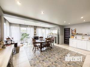 Дом 280м&sup2;, 3-этажный, участок 12 сот.  