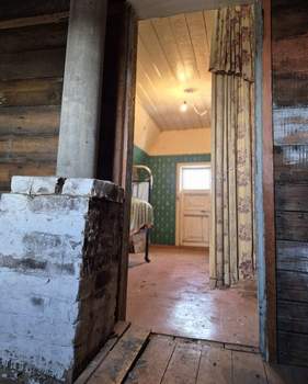 Дом 30м&sup2;, 2-этажный, участок 4 сот.  