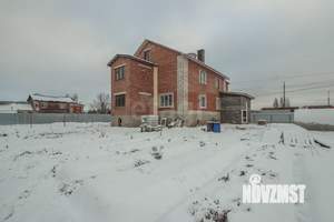 Дом 295м&sup2;, 3-этажный, участок 17 сот.  