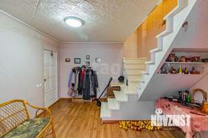 Дом 200м&sup2;, 2-этажный, участок 9 сот.  