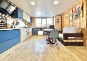 Дом 80м&sup2;, 2-этажный, участок 6 сот.  