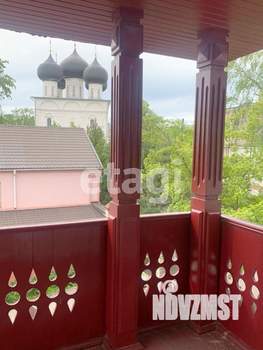 Дом 355м&sup2;, 4-этажный, участок 7 сот.  