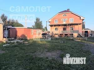 Дом 300м&sup2;, 3-этажный, участок 6 сот.  