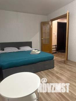 1-к квартира, посуточно, 37м2, 4/10 этаж