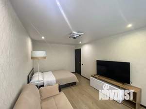 1-к квартира, посуточно, 38м2, 1/9 этаж