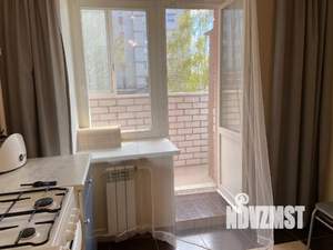 1-к квартира, посуточно, 38м2, 3/10 этаж