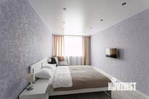 2-к квартира, посуточно, 47м2, 1/1 этаж