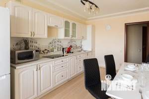 2-к квартира, посуточно, 75м2, 1/1 этаж