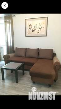 Студия квартира, посуточно, 35м2, 3/10 этаж