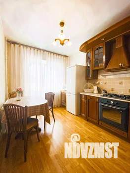 3-к квартира, посуточно, 80м2, 1/1 этаж