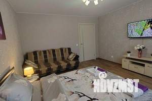 1-к квартира, посуточно, 37м2, 5/10 этаж