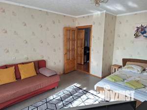 1-к квартира, посуточно, 40м2, 4/10 этаж