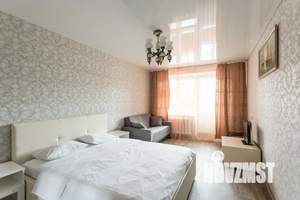 1-к квартира, посуточно, 42м2, 9/13 этаж