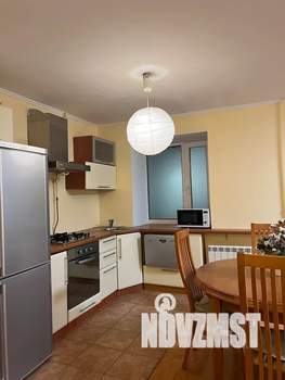 2-к квартира, посуточно, 65м2, 1/5 этаж