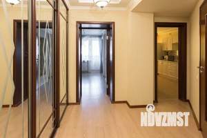 2-к квартира, посуточно, 75м2, 1/1 этаж