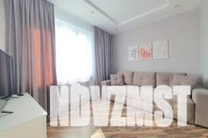 1-к квартира, посуточно, 37м2, 7/16 этаж