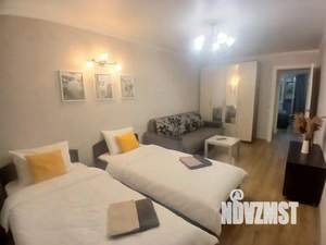 2-к квартира, посуточно, 50м2, 1/1 этаж