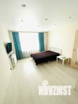 1-к квартира, посуточно, 40м2, 8/10 этаж