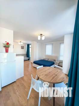 Студия квартира, посуточно, 40м2, 8/16 этаж