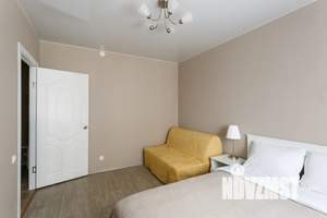 1-к квартира, посуточно, 38м2, 4/10 этаж