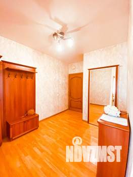 3-к квартира, посуточно, 80м2, 1/1 этаж