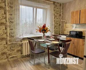 1-к квартира, посуточно, 38м2, 4/9 этаж