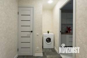 1-к квартира, посуточно, 37м2, 1/1 этаж