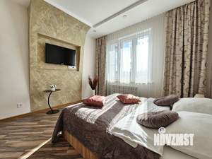 1-к квартира, посуточно, 37м2, 1/1 этаж