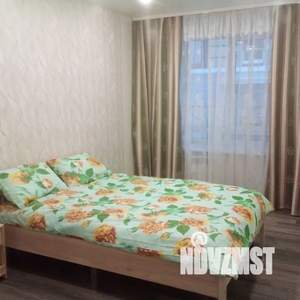 1-к квартира, посуточно, 42м2, 10/10 этаж