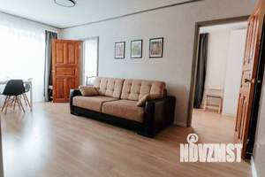 3-к квартира, посуточно, 49м2, 1/1 этаж