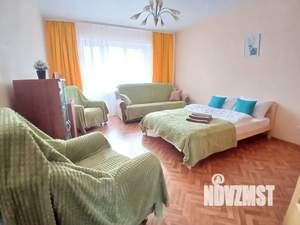 2-к квартира, посуточно, 65м2, 4/4 этаж