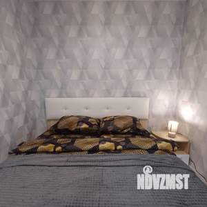 1-к квартира, посуточно, 37м2, 1/1 этаж