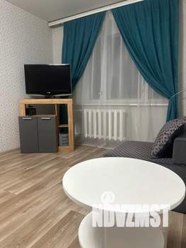 1-к квартира, посуточно, 37м2, 4/10 этаж