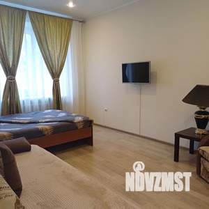 1-к квартира, посуточно, 40м2, 1/5 этаж
