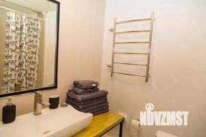 2-к квартира, посуточно, 80м2, 3/3 этаж