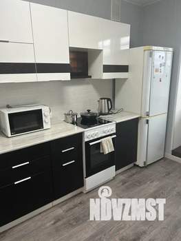 1-к квартира, посуточно, 33м2, 8/10 этаж