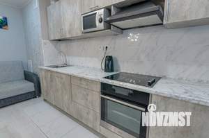 1-к квартира, посуточно, 40м2, 8/10 этаж