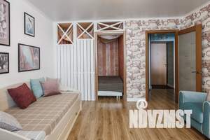 1-к квартира, посуточно, 41м2, 7/10 этаж