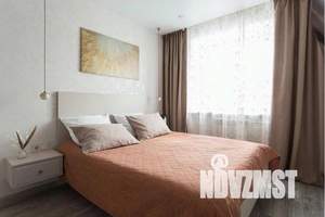 1-к квартира, посуточно, 32м2, 7/10 этаж