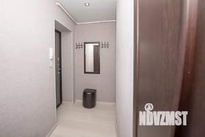 Студия квартира, посуточно, 32м2, 1/5 этаж