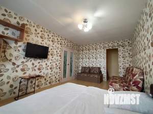 1-к квартира, посуточно, 37м2, 8/9 этаж