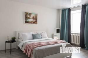 2-к квартира, посуточно, 68м2, 8/15 этаж