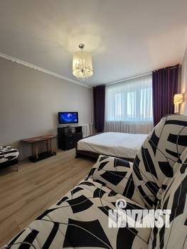 Студия квартира, посуточно, 40м2, 3/11 этаж