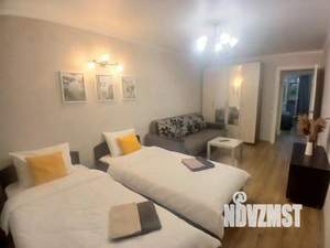 2-к квартира, посуточно, 50м2, 1/1 этаж