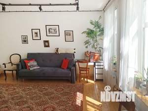 Студия квартира, посуточно, 37м2, 1/2 этаж