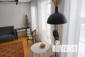 1-к квартира, посуточно, 37м2, 1/2 этаж