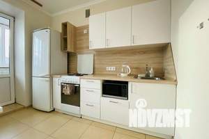 1-к квартира, посуточно, 40м2, 8/10 этаж