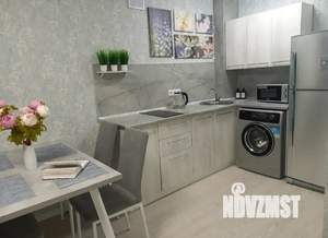 Студия квартира, посуточно, 43м2, 9/16 этаж