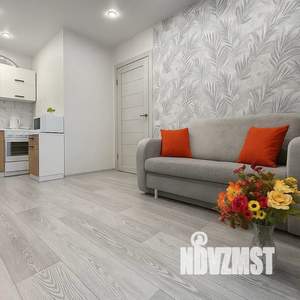 1-к квартира, посуточно, 35м2, 9/16 этаж