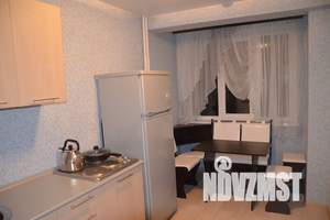 1-к квартира, посуточно, 37м2, 3/16 этаж